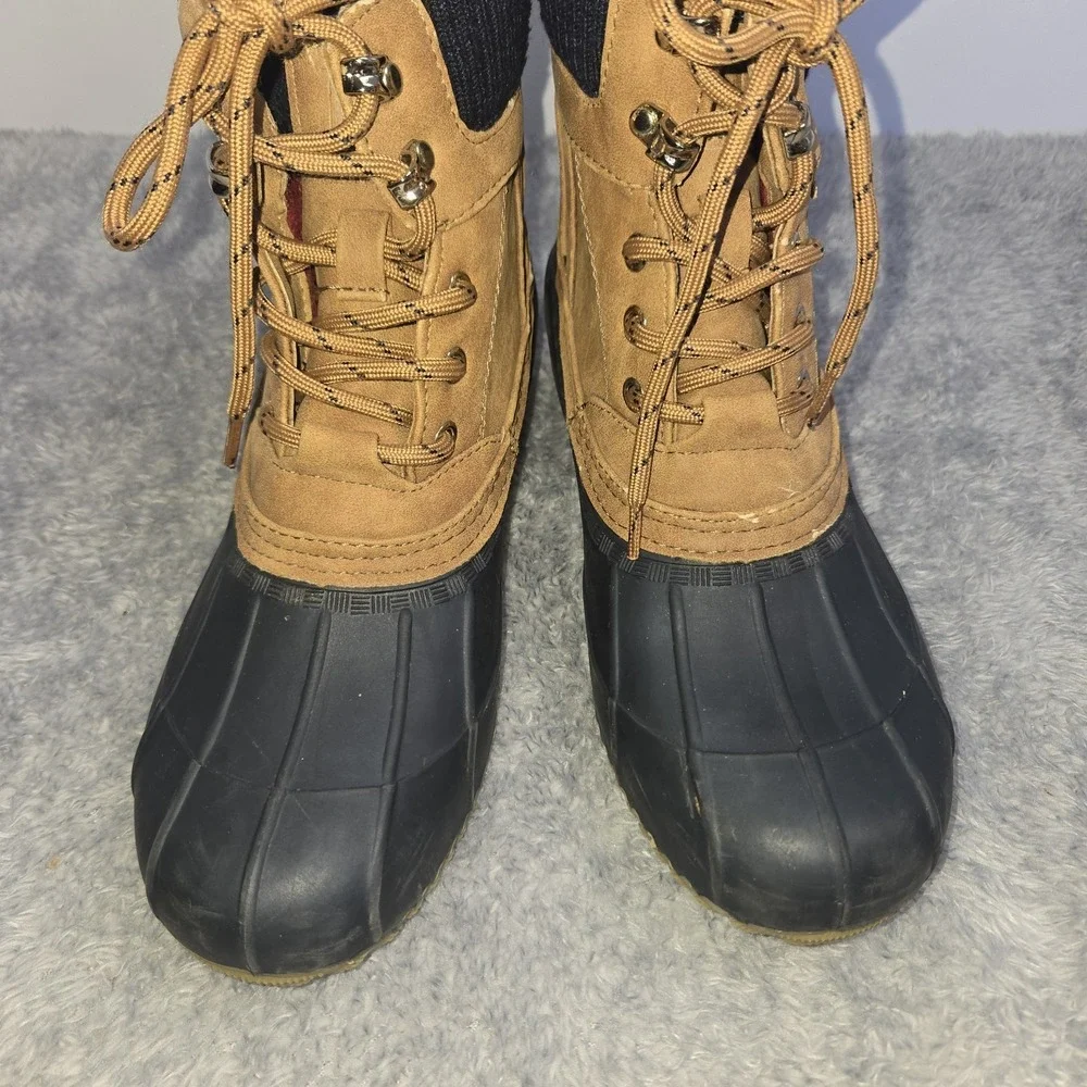 Tommy Hilfiger Duck Boots Womens 8M Tan Navy Water Resistant Comfort Classic
